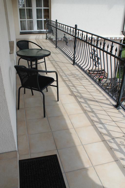 Sveciu Namai Lanko G. Hotel Klaipeda Ngoại thất bức ảnh