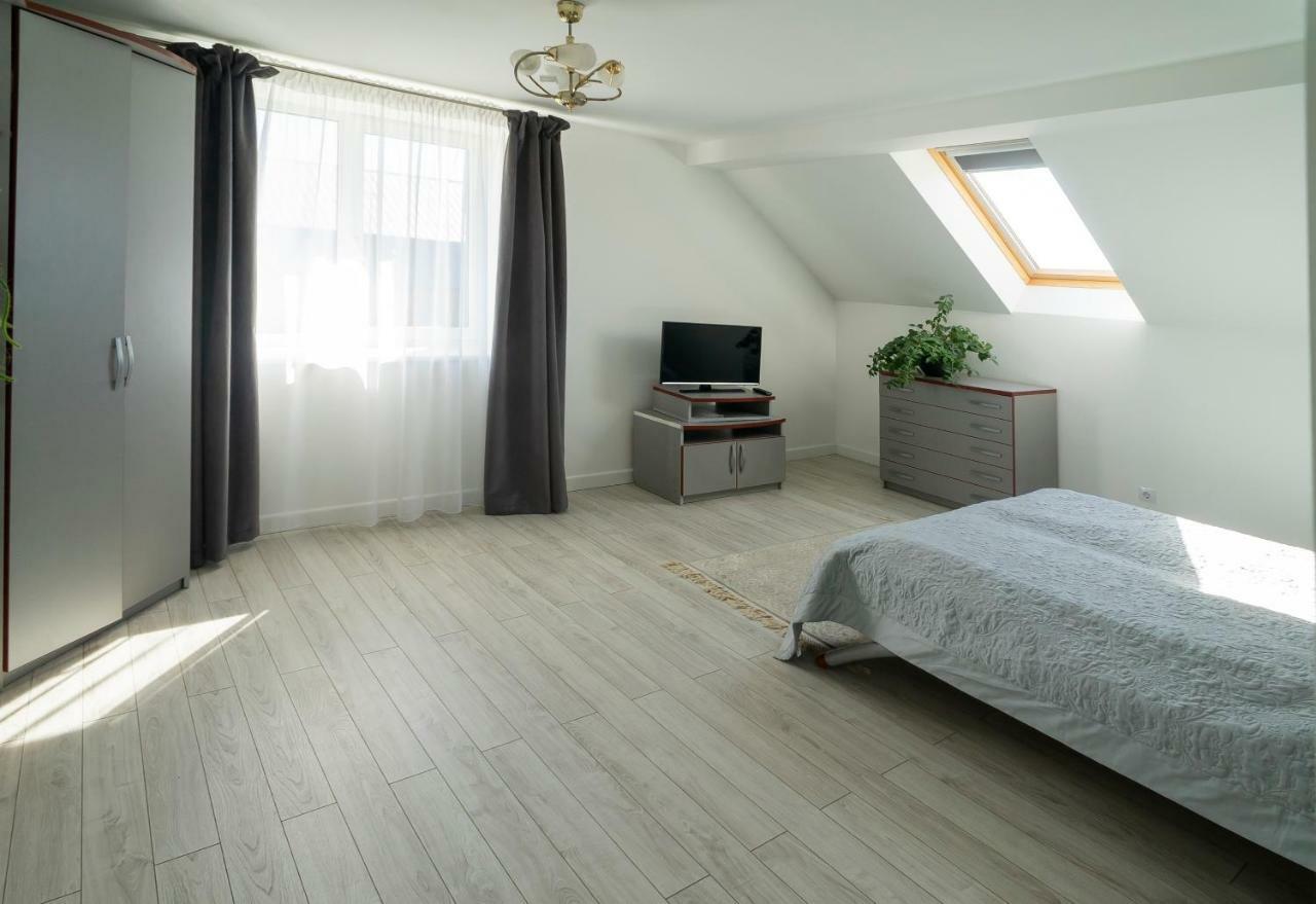 Sveciu Namai Lanko G. Hotel Klaipeda Ngoại thất bức ảnh